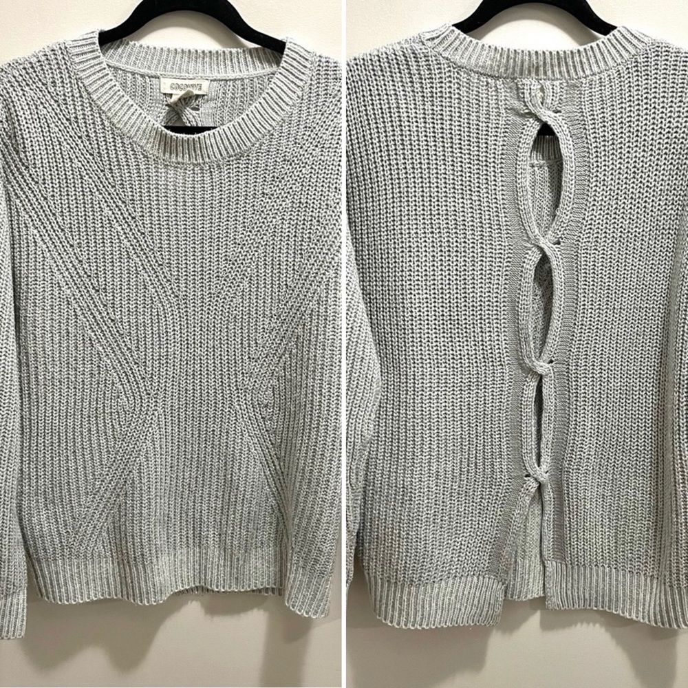 2/$20💕Womans Sweater M